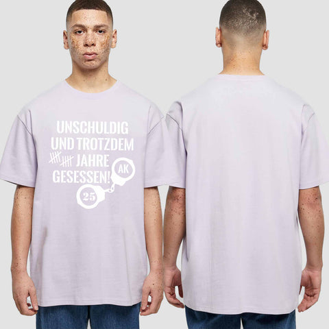 1008 "Unschuldig" Abschluss Oversize T-Shirt einseitig bedruckt