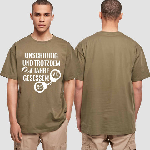 1008 "Unschuldig" Abschluss Oversize T-Shirt einseitig bedruckt